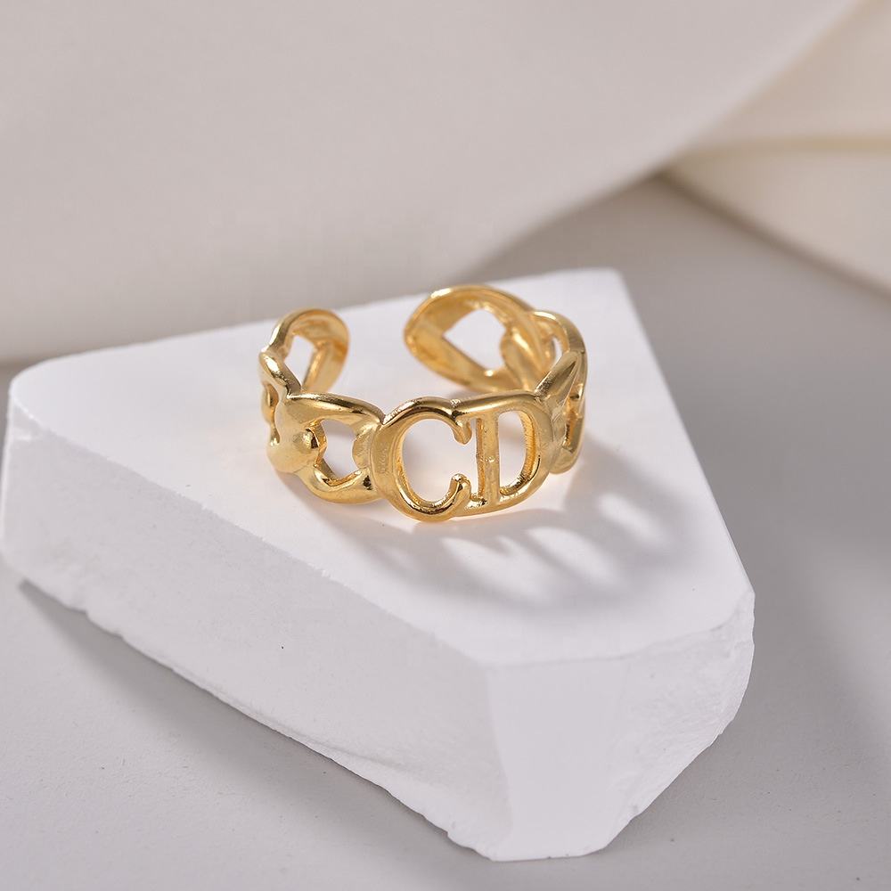 CleefLux™  Viral Adjustable CD Ring