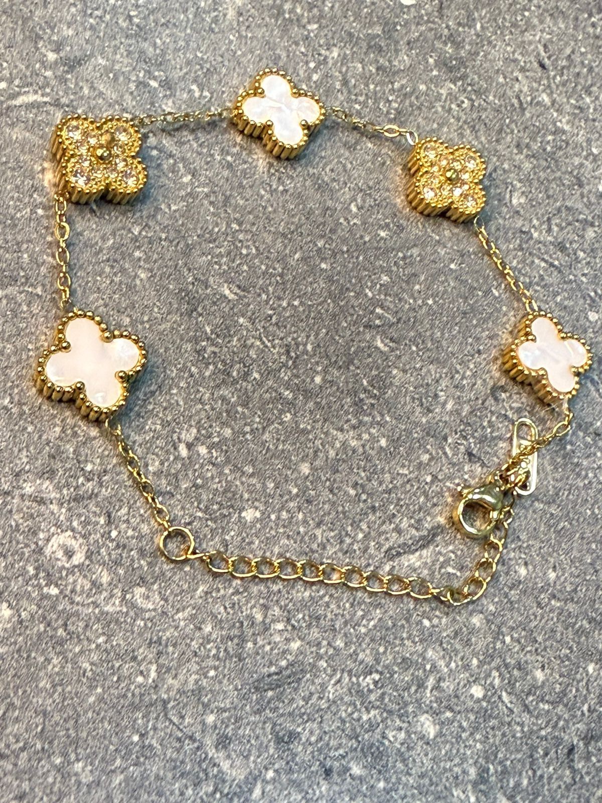 CleefLux™ Clover Iced Bracelet Gold