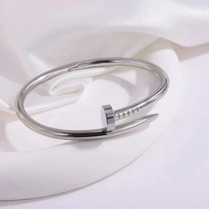 CleefLux™  Nail Bangle