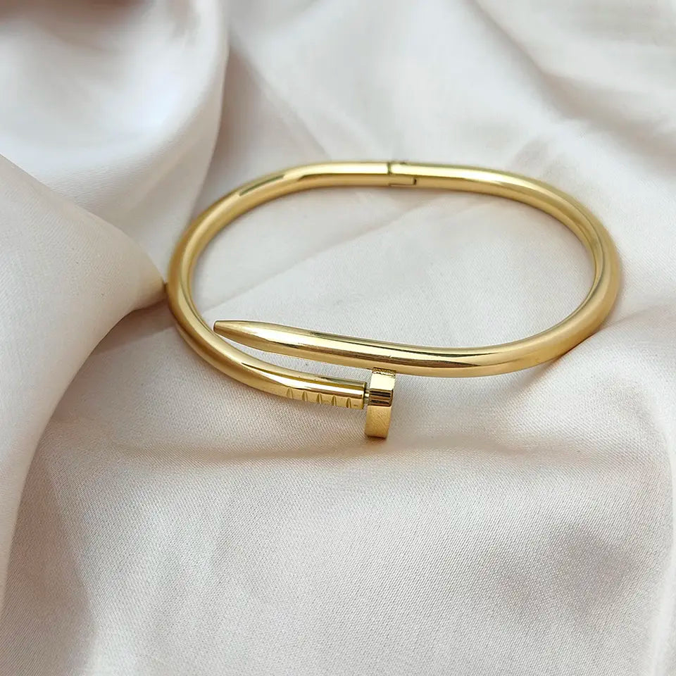 CleefLux™  Nail Bangle