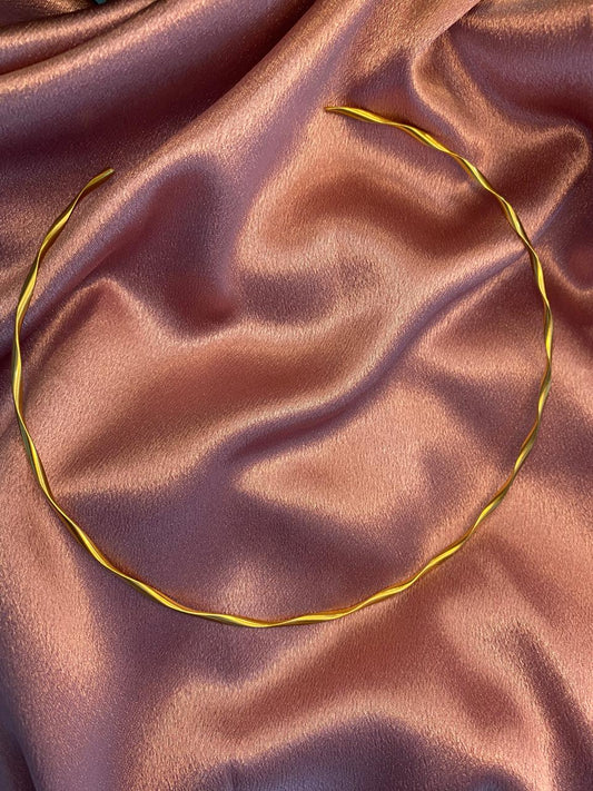 simple gold necklace